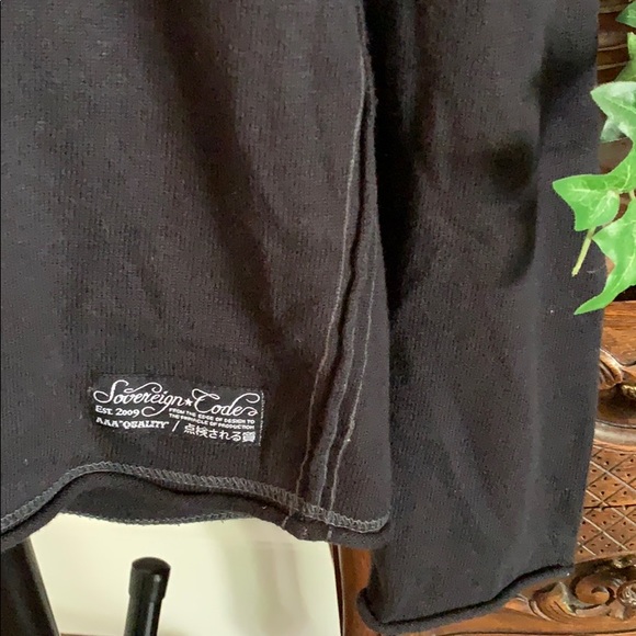 Men's Sovereign Code V-Neck Hoodie Sweater - Picture 4 of 8